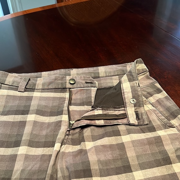 Lululemon plaid Classic Chino Size 32 - Picture 6 of 8